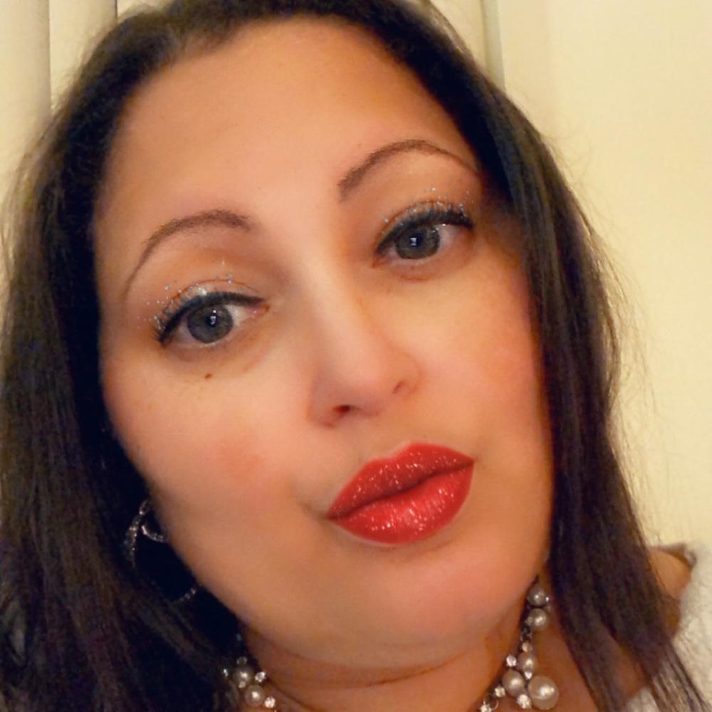 Meet your Posher, Diana